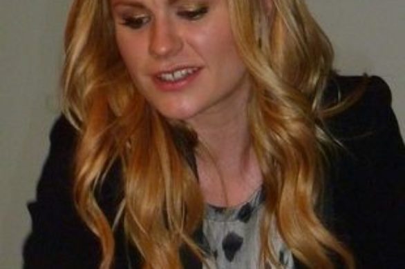 Anna Paquin w sukience Stelli McCartney (FOTO)