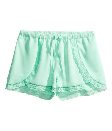 H&M Divided White – Urocze Koronki H&M Divided White – Urocze Koronki