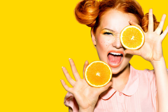 Demakijaż, oczyszczanie i mycie twarzy latem – poznaj najważniejsze zasady!