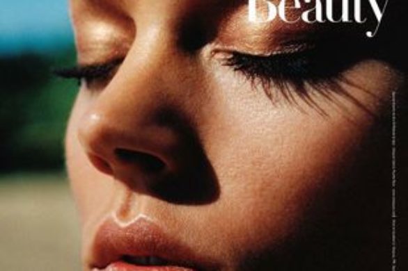 Udana sesja Freji Behy Erichsen dla Vogue Nippon