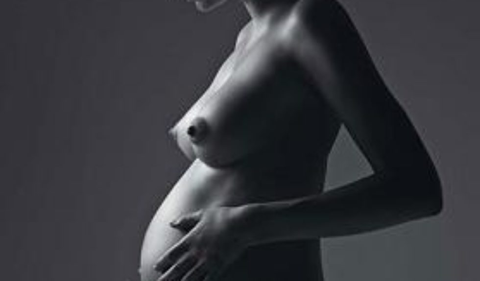 Miranda Kerr pokazuje ciążowy brzuszek Miranda Kerr pokazuje ciążowy brzuszek