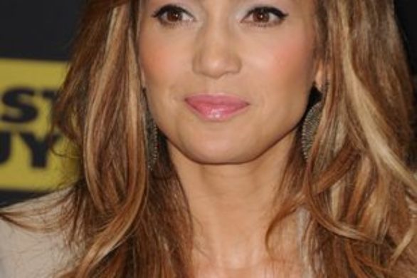 Jennifer Lopez nie gardzi sieciówkami (FOTO)