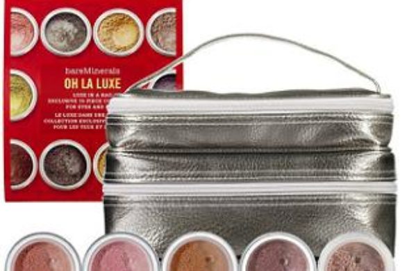 Świąteczne zestawy Bare Escentuals