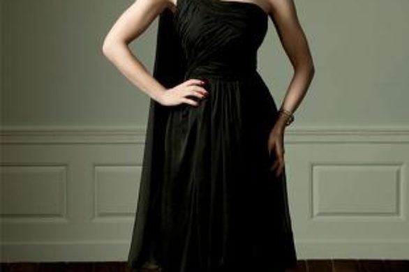 Dita von Teese wypuszcza linię sukienek