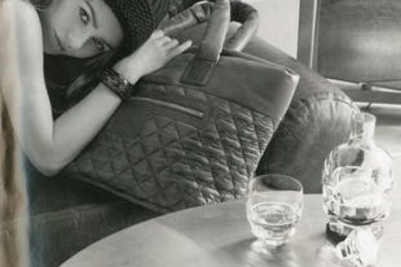 Vanessa Paradis reklamuje torebki Chanel Cocoon