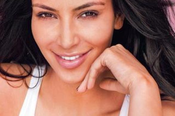 Kim Kardashian bez makijażu w magazynie Life & Style