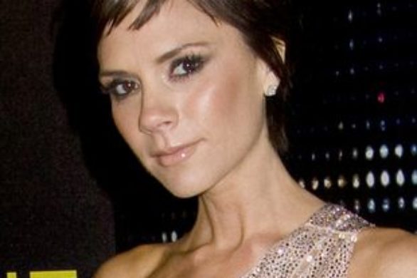 Victoria Beckham w paski od McQueena