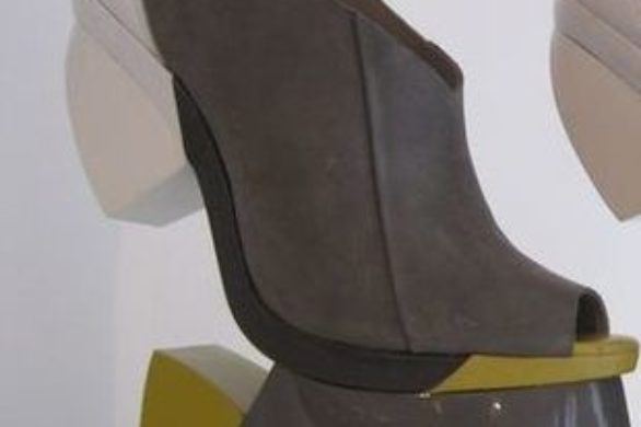 Geometryczne buty Finsk
