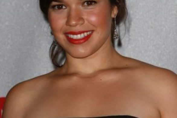 Czarno-biała America Ferrera