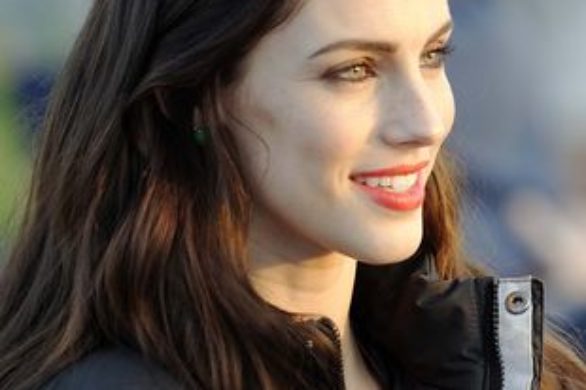 Jessica Lowndes w wiosennym wydaniu (FOTO)