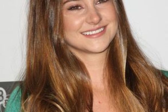 Shailene Woodley w kreacji od Zaca Posena