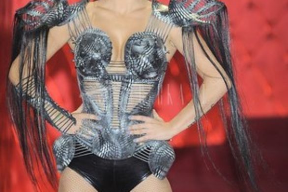 Doda w zbroi w finale Tylko nas dwoje