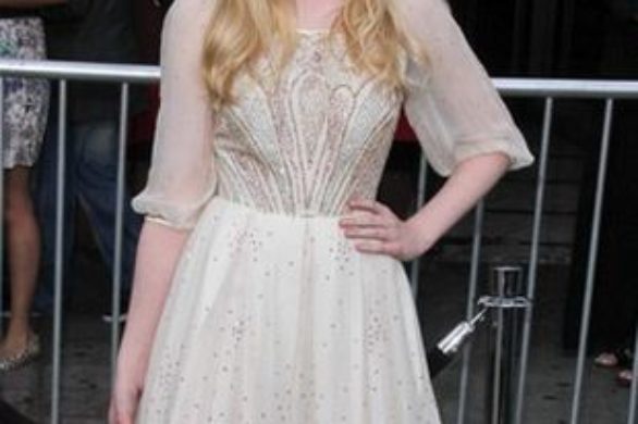 Elle Fanning i jej platformy Lanvin (FOTO)