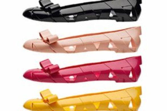 Plastikowe baleriny od Moschino