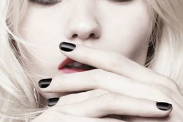 Kontrowersyjny teledysk Abbey Lee Kershaw