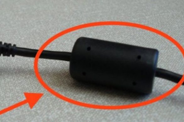 Zastanawiałyście się jaką funkcję pełni walcec przy kablu od laptopa?