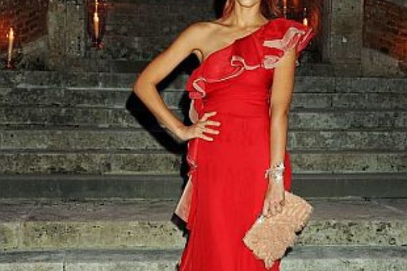 Jessica Alba w sukni Valentino