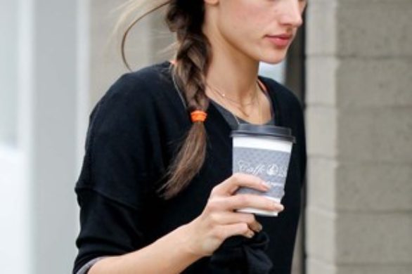 Alessandra Ambrosio stawia na luz (FOTO)