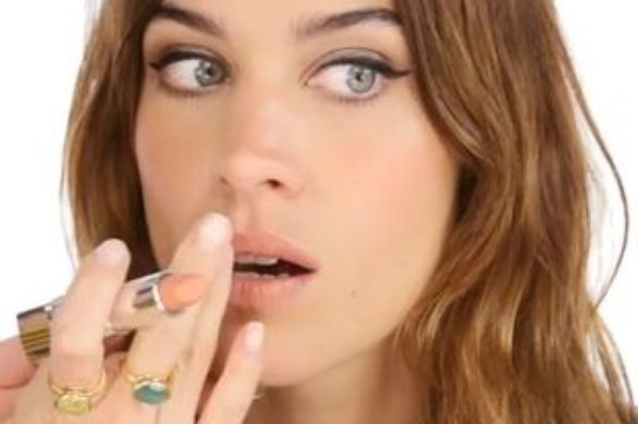 Lisa Eldridge maluje Alexę Chung (VIDEO)