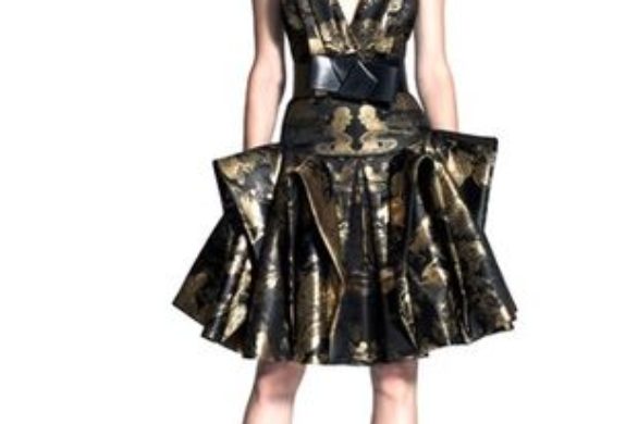 Pierwsza kolekcja Sarah Burton dla Alexandra McQueena