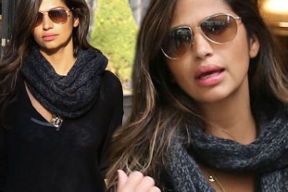 Camila Alves w białych spodniach