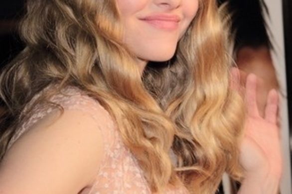 Amanda Seyfried w sukience od Niny Ricci (FOTO)