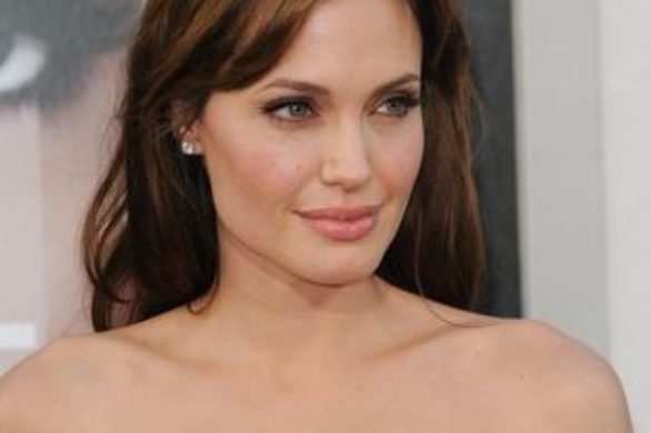 Angelina Jolie na premierze filmu Salt