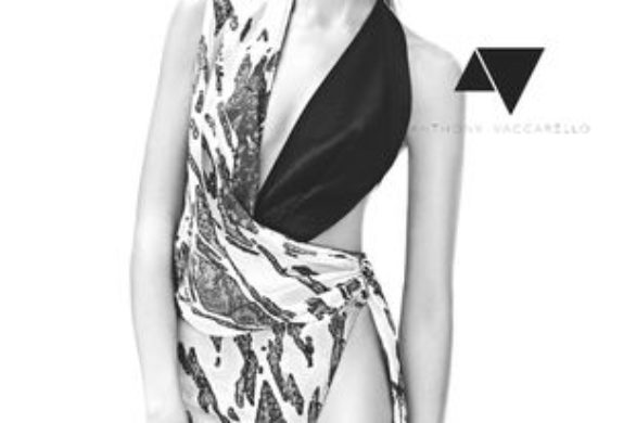 Anja Rubik twarzą wiosennej kolekcji Anthony Vaccarello