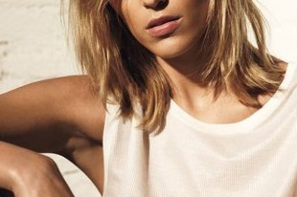 Anja Rubik w Self Service Magazine (FOTO)