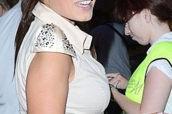 Anna Mucha w louboutinach (FOTO)