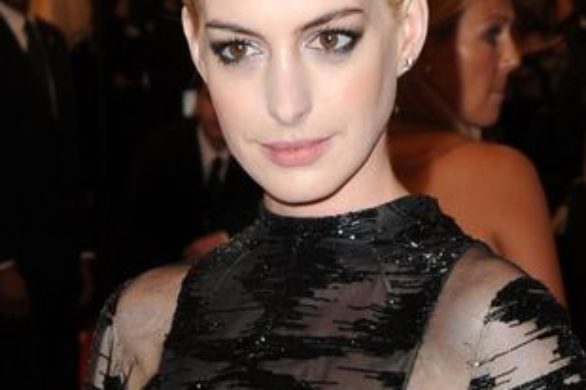 Anne Hathaway w wersji blond! (FOTO)
