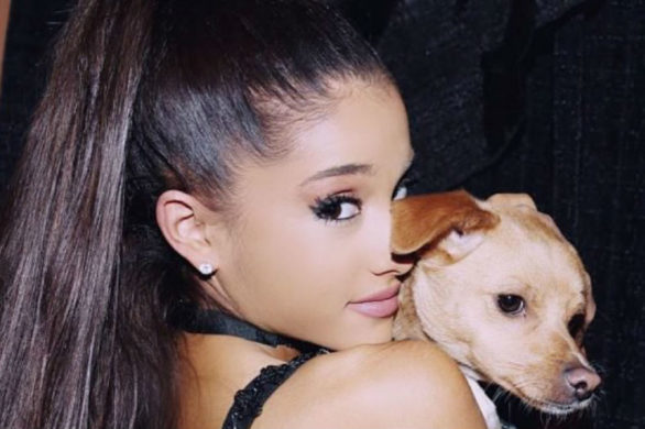 Ariana Grande zmieniła kolor włosów! Wygląda jak sztuczna lalka?