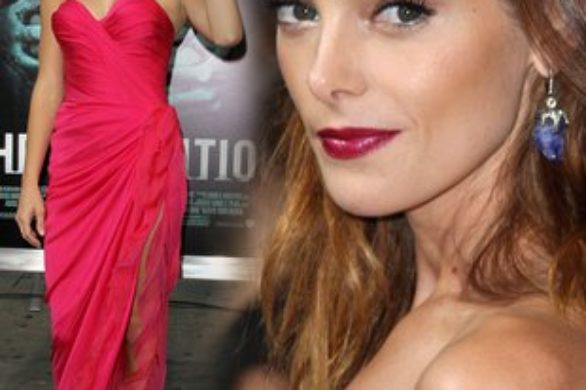 Malinowa kreacja Ashley Greene (FOTO)