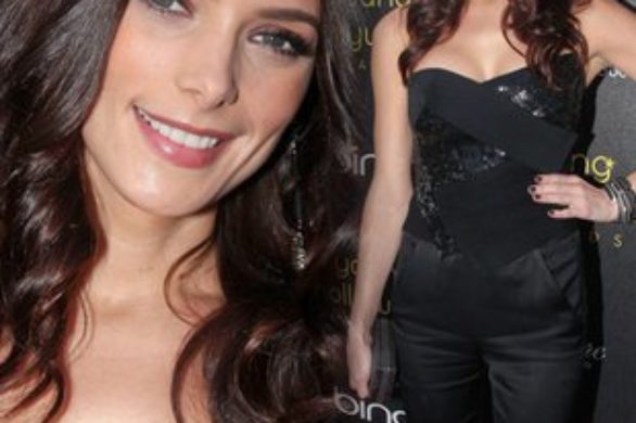 Ashley Greene stawia na czerń (FOTO)
