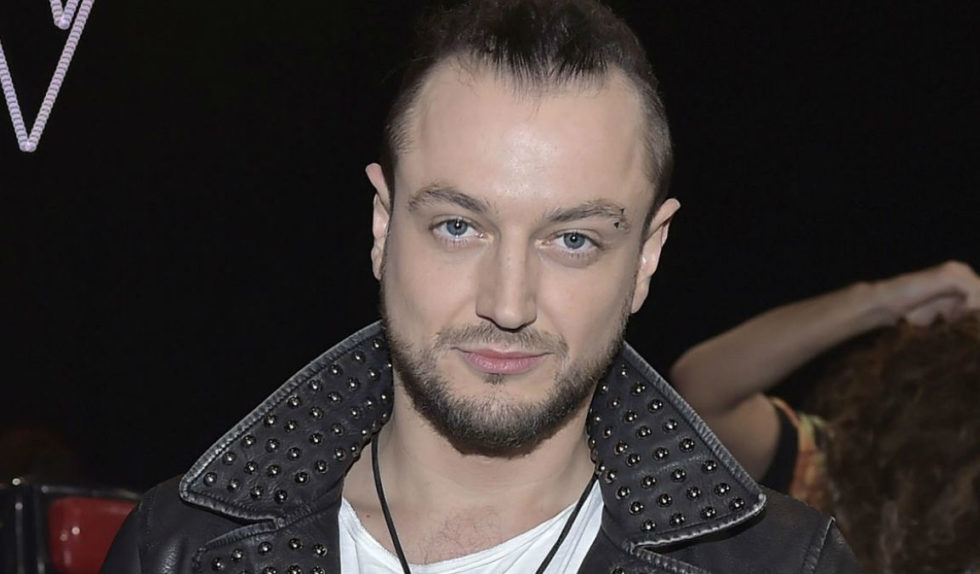 Baron przefarbował włosy. Metamorfoza muzyka jest imponująca