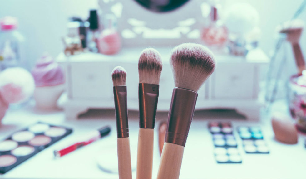 Makijaż na ziemniaku. Ten beauty tutorial Cię zaskoczy Makijaż na ziemniaku. Ten beauty tutorial Cię zaskoczy