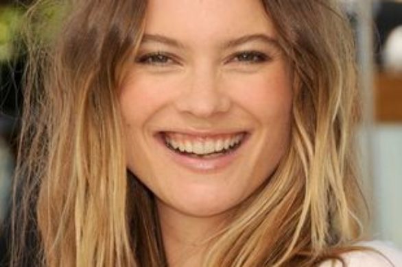 Behati Prinsloo pokazała ciążowy brzuszek (FOTO)