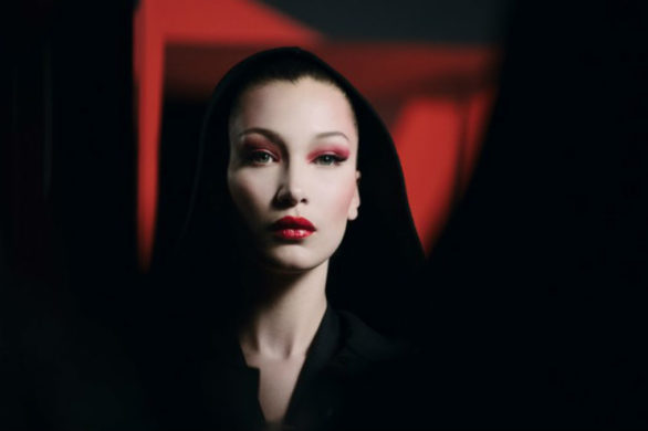 Czarująca i przerażająca historia opowiedziana makijażem. Mroczne inspo Diora