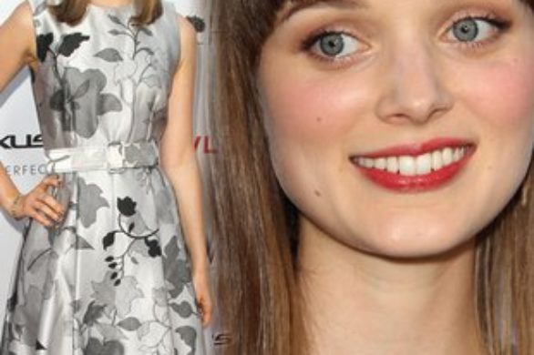Bella Heathcote w sukience Jonathan Saunders (FOTO)
