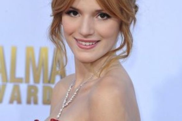 14-letnia Bella Thorne błyszczy na czerwonym dywanie