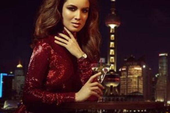 Berenice Marlohe reklamuje zegarki Omega (FOTO)