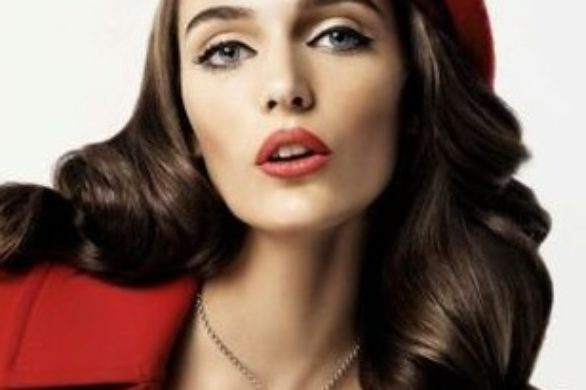 Zuzanna Bijoch na kwietniowej okładce Vogue Ukraine