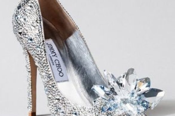 9 projektantów stworzyło szpilki inspirowane Kopciuszkiem