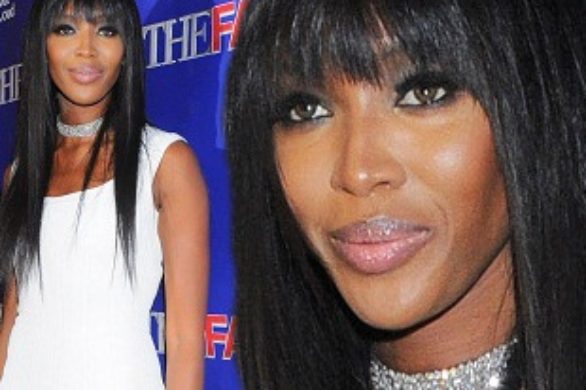 Naomi Campbell w białej sukni Azzedine Alaia