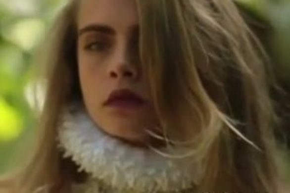 Backstage z sesji Cary Delevingne dla Vogue’a (VIDEO)