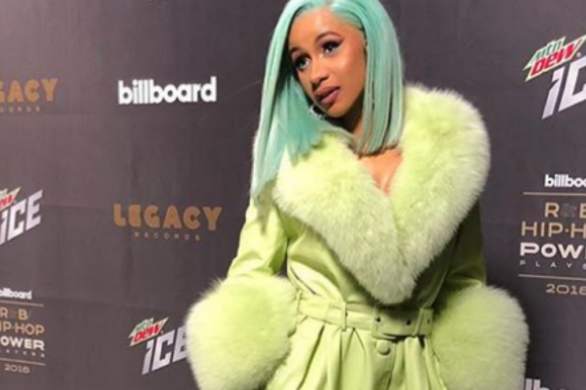 Cardi B bez peruki! Pokazuje w jakim stanie są jej naturalne włosy