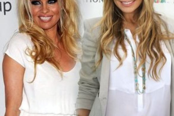 Pamela Anderson vs. Carmen Electra (FOTO)