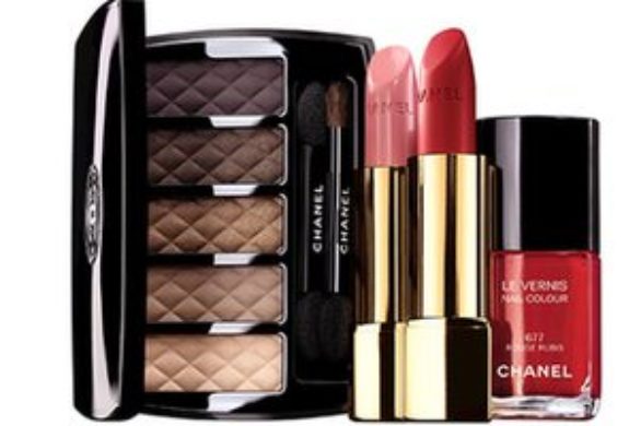 Świąteczny makijaż od Chanel