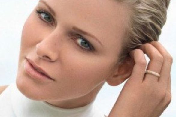 Księżna Charlene na pierwszej okładce Vogue