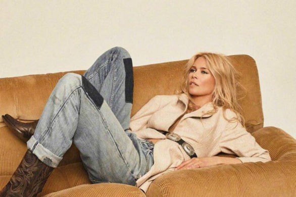 Zgadniesz ile lat ma Claudia Shiffer? Zupełnie nie wygląda na swój wiek!